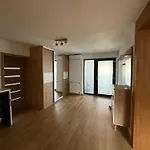 Dom Pod Hradom S Kinom A Saunou Villa Trnava pri Laborci