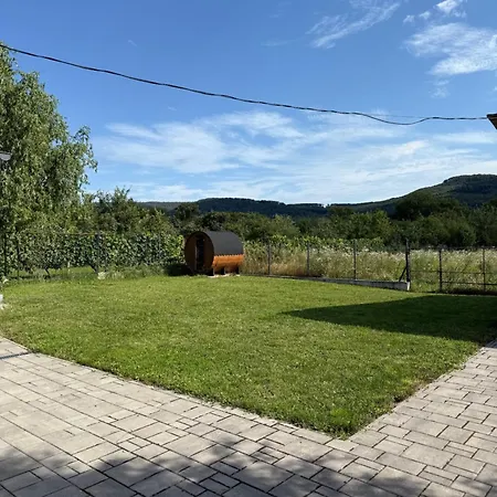 Villa Dom Pod Hradom S Kinom A Saunou
